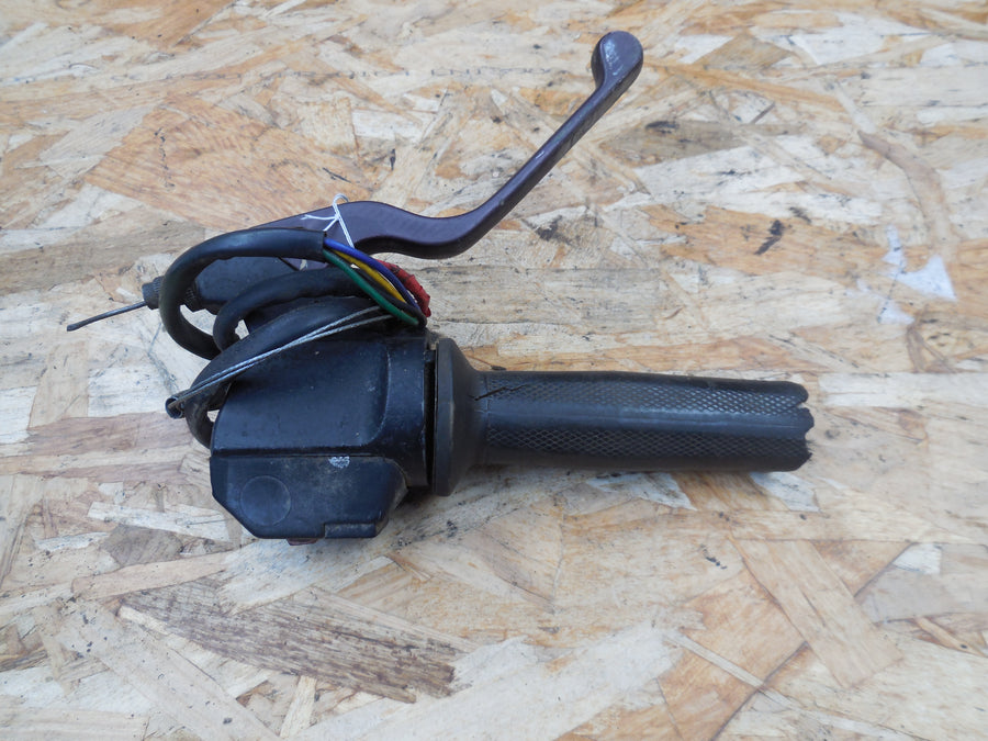 poigné accélérateur peugeot  sx 8