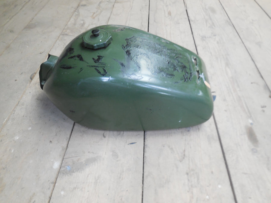 réservoir  peugeot  sx 8