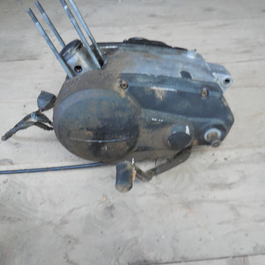 bas moteur peugeot sx 8