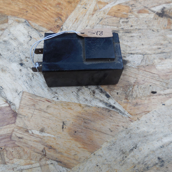 CENTRALE clignotant  peugeot sx 8