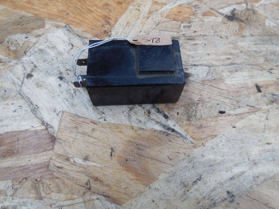 CENTRALE clignotant  peugeot sx 8