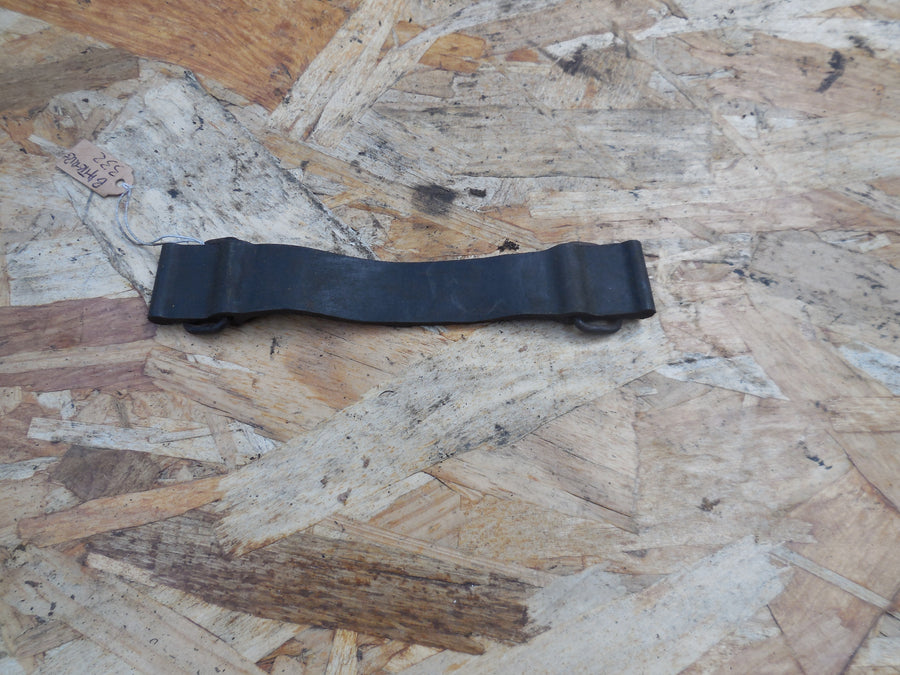 sangle de fixation batterie  peugot sx 8