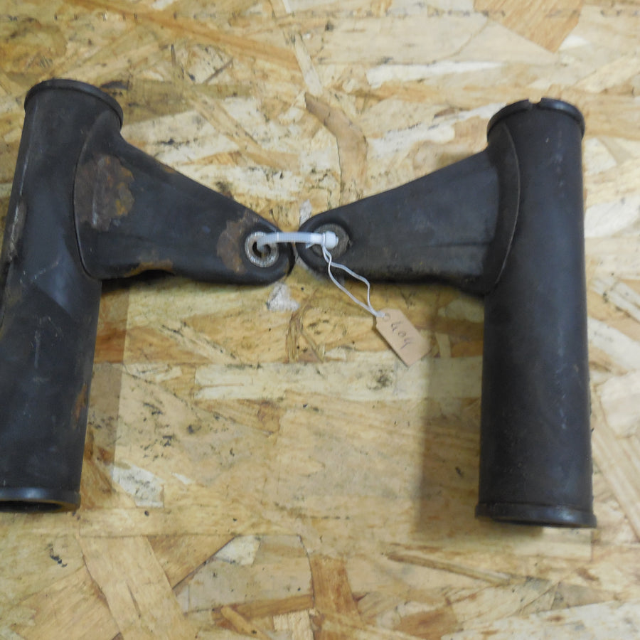 patte de fixation phare peugeot sx 8