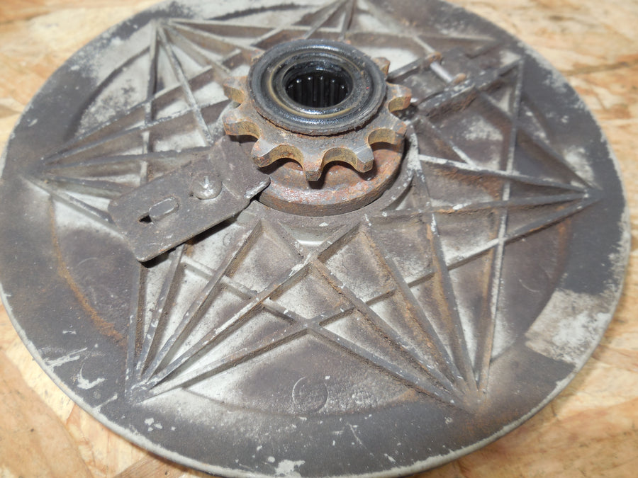 poulie /plateau peugeot  102