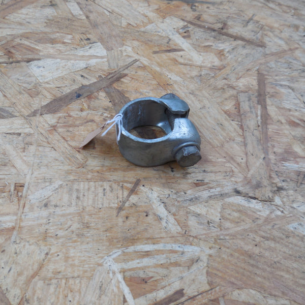 collier de fixation selle mobylette peugeot  102