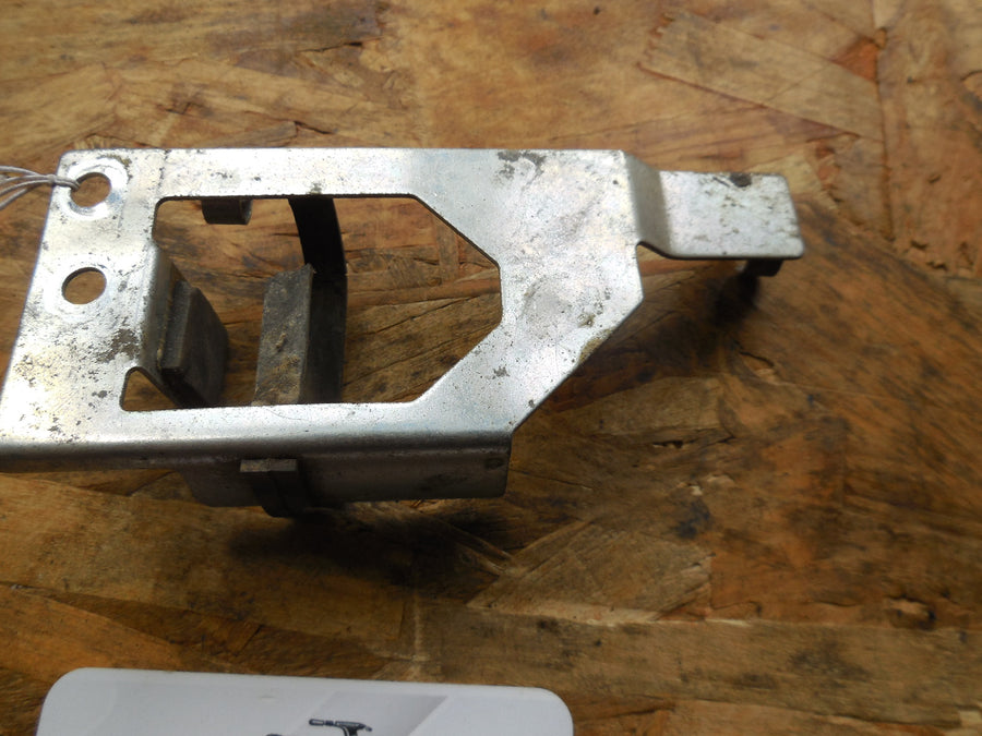 patte de fixation motobécane  av 92