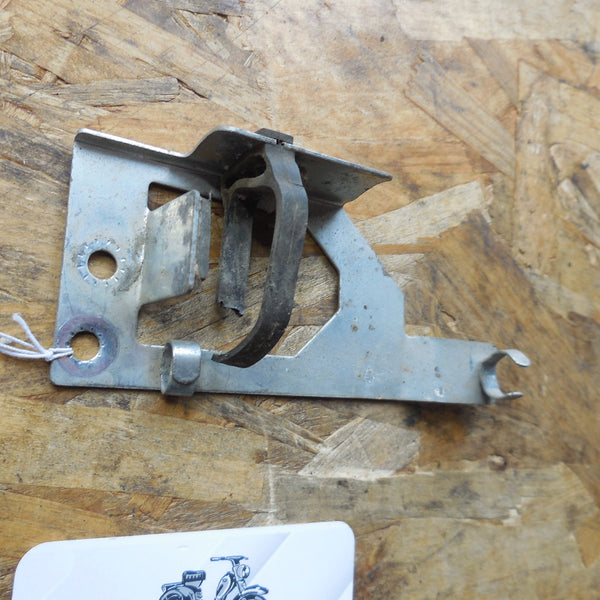 patte de fixation motobécane  av 92