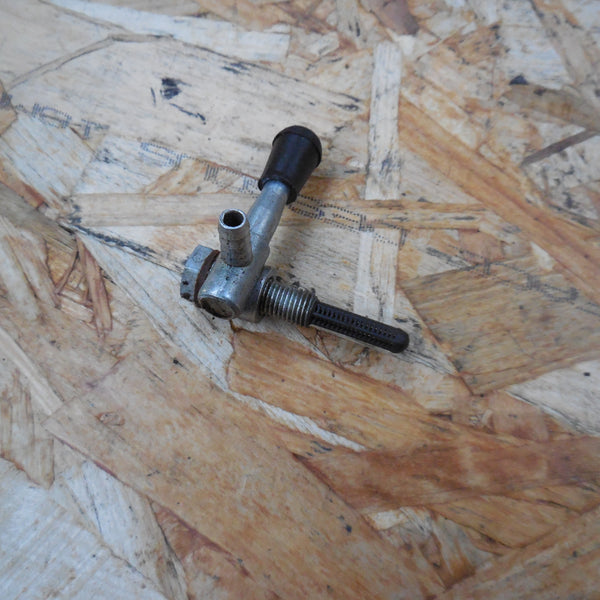 robinet réservoir mobylette cady