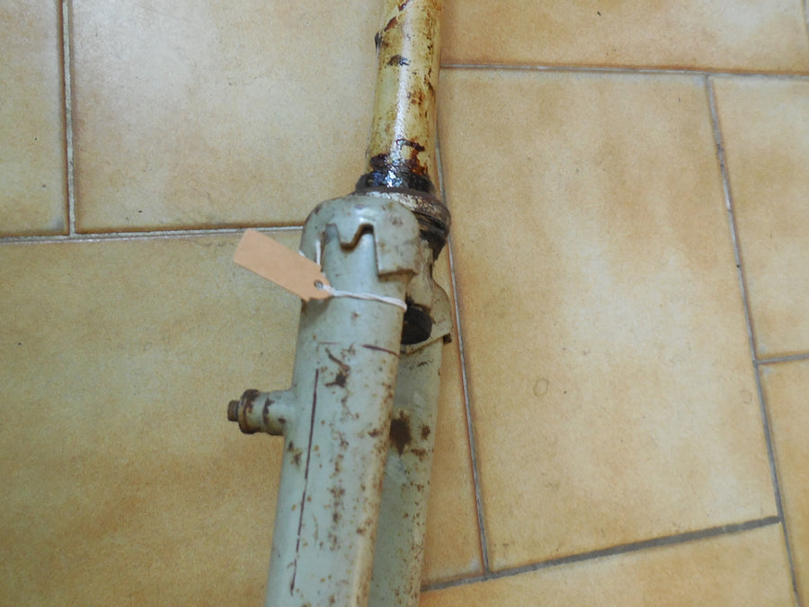 fourche  motobécane  AV 32