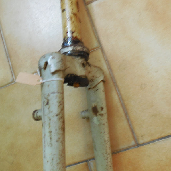 fourche  motobécane  AV 32