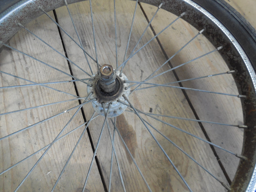 jante / roue peugeot  101