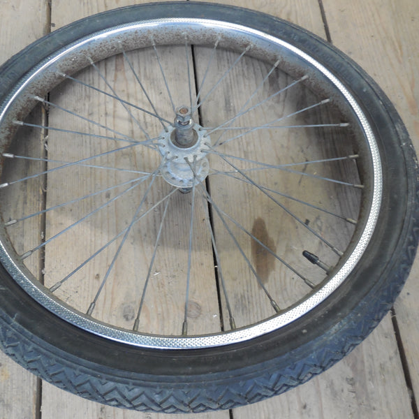 jante / roue peugeot  101