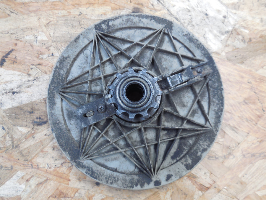 poulie /plateau peugeot  101 /102