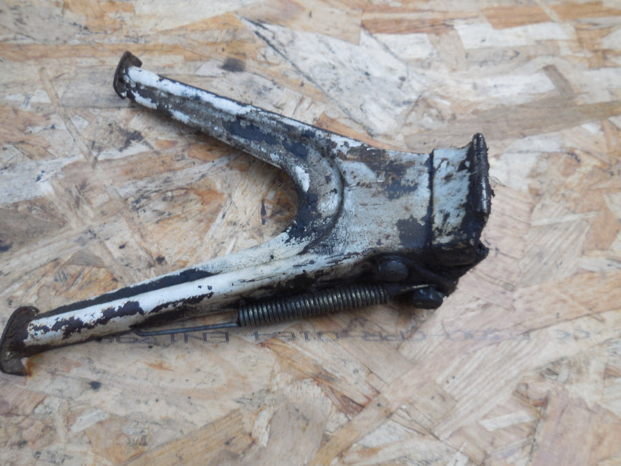 béquille peugeot  101