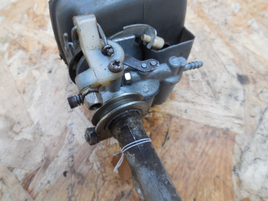 carburateur  + pipe  peugeot  101