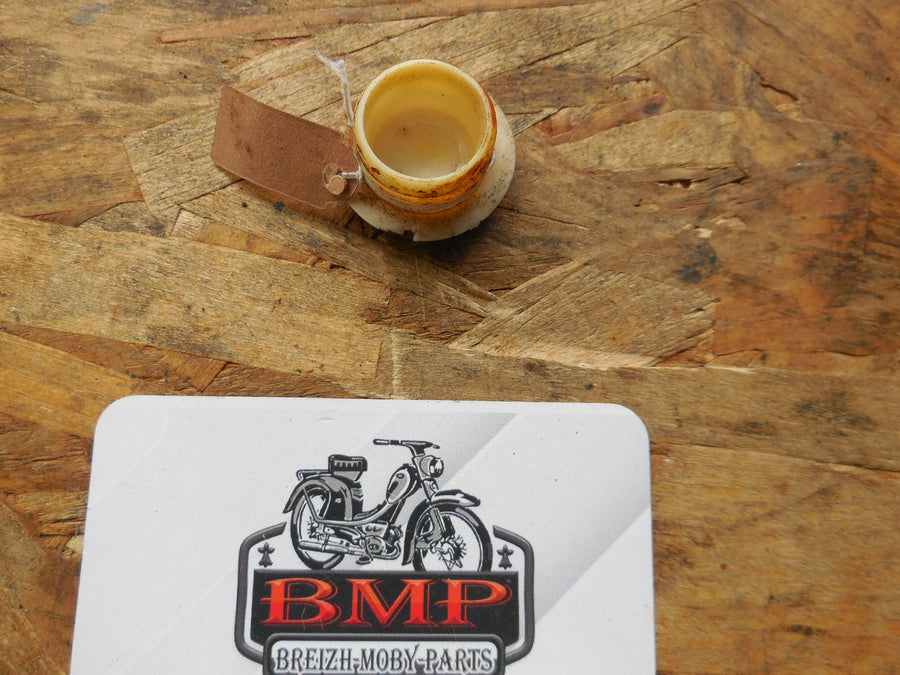 cache / bouchon motobécane  av 92