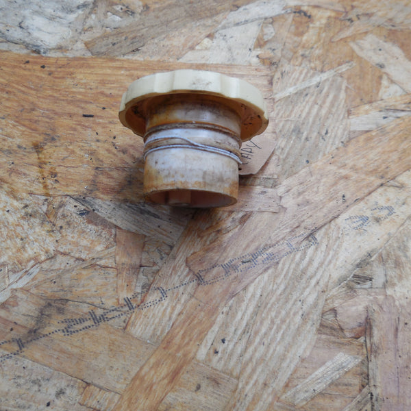 bouchon réservoir motobecane  cady